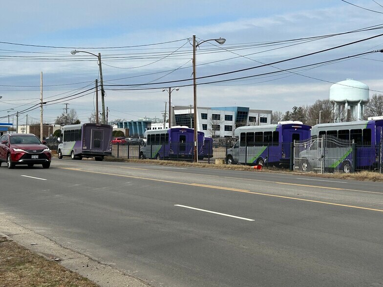 349 E Belt Blvd, Richmond, VA à vendre - Photo de l’immeuble – Image 3 sur 5