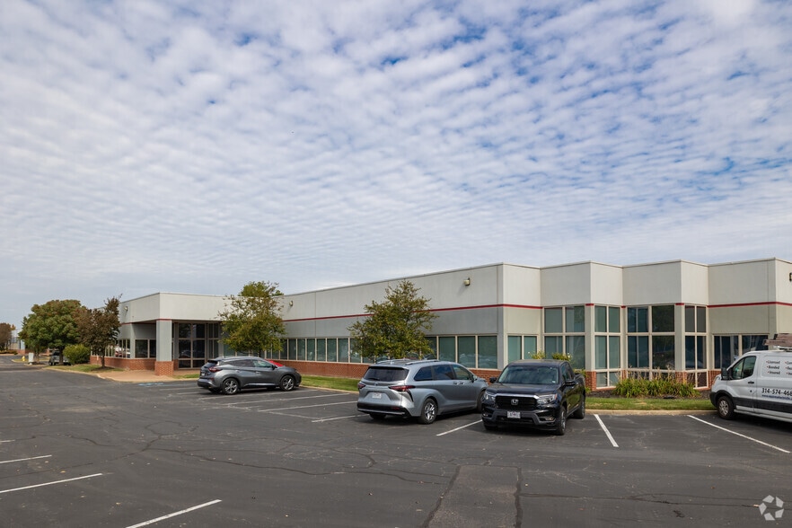 702 Spirit 40 Park Dr, Chesterfield, MO à vendre - Photo principale – Image 1 sur 14