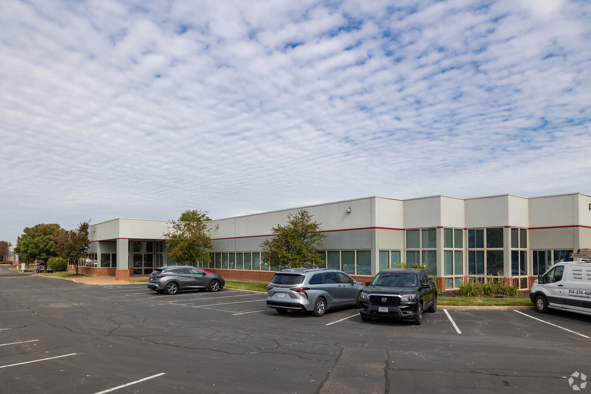 702 Spirit 40 Park Dr, Chesterfield, MO à vendre Photo principale– Image 1 sur 15