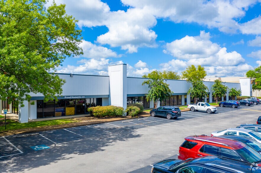 220 Great Circle Rd, Nashville, TN à louer - Photo principale – Image 1 sur 13