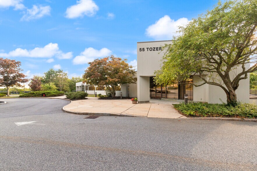55 Tozer Rd, Beverly, MA à louer - Photo de l’immeuble – Image 1 sur 12