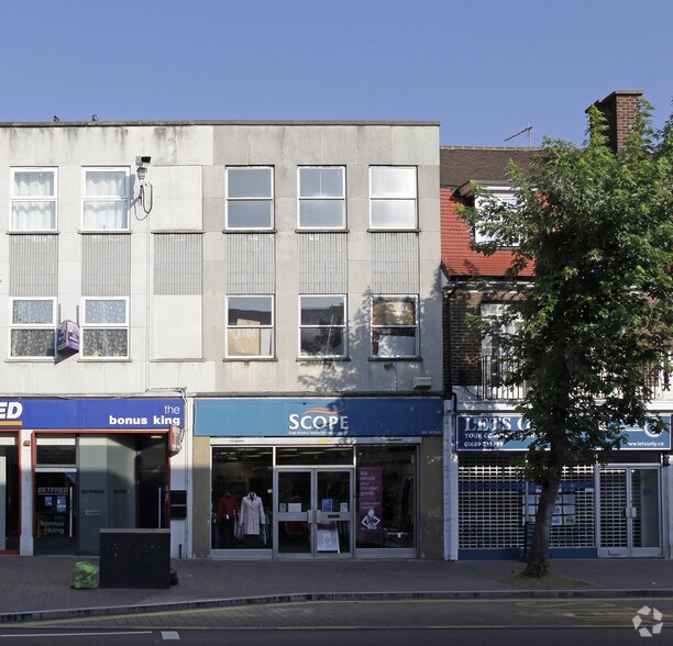 154 High St, Orpington à louer - Photo de l’immeuble – Image 1 sur 2