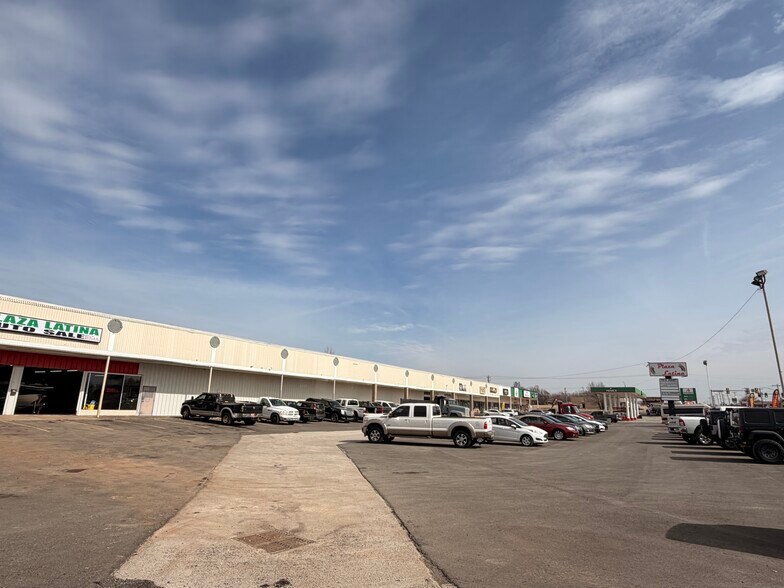 8467-8497 NE 23rd St, Spencer, OK à vendre - Photo de l’immeuble – Image 3 sur 9