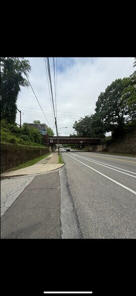 736 W Godfrey Ave, Philadelphia, PA à vendre - Photo de l’immeuble – Image 3 sur 6