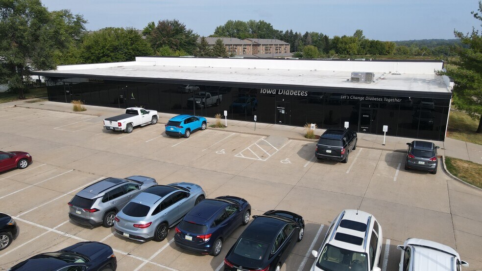 1031 Office Park Rd, West Des Moines, IA à louer - Photo de l’immeuble – Image 2 sur 7