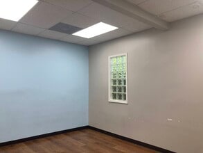 2223 Dorrington St, Houston, TX à louer Photo intérieure– Image 2 sur 10