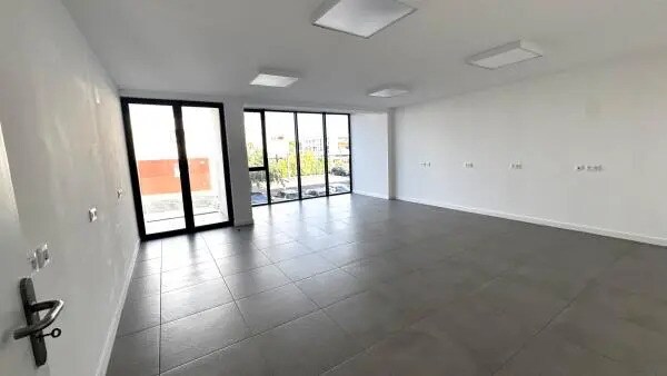 Bureau dans Perpignan à louer - Photo intérieure – Image 3 sur 4