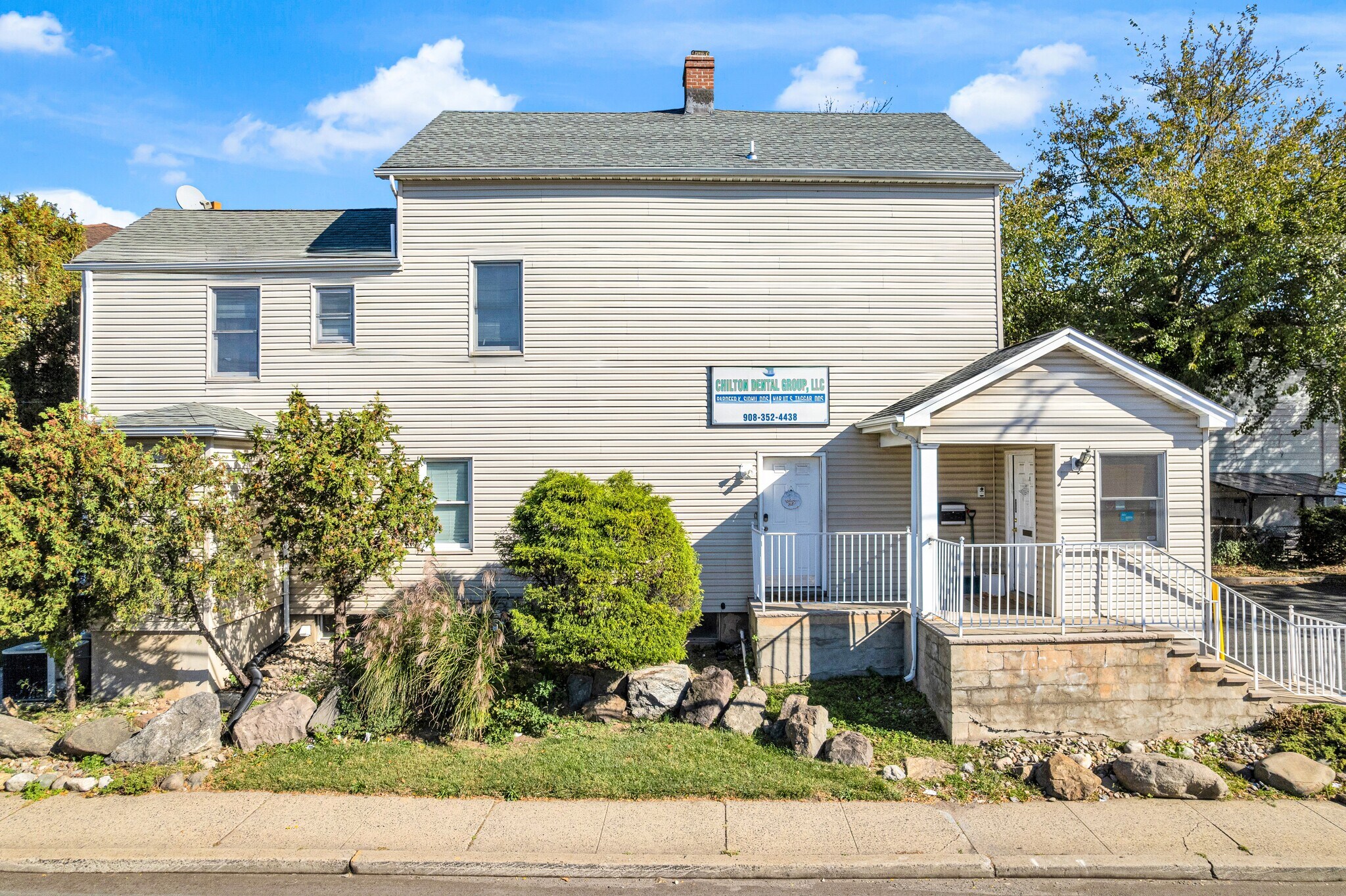 553 Chilton St, Elizabeth, NJ à louer Photo principale– Image 1 sur 9