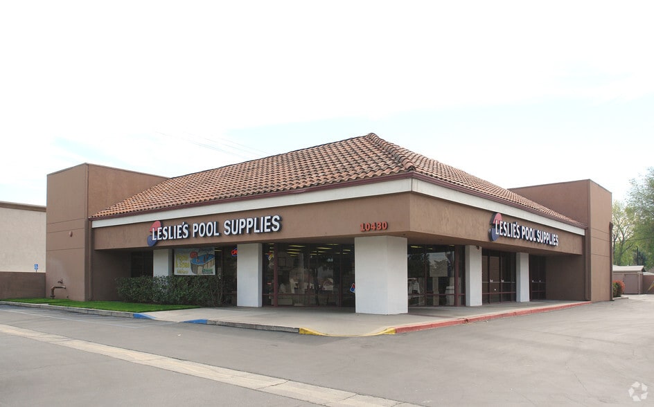10430-10460 Magnolia Ave, Riverside, CA à louer - Photo principale – Image 2 sur 2