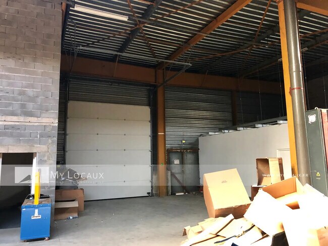 Plus de détails pour Industriel/Logistique à louer
