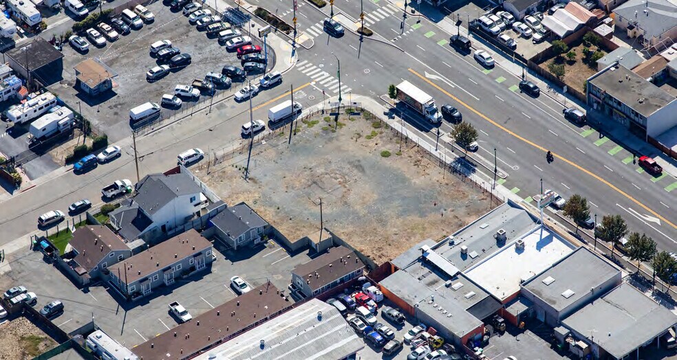 16790 E 14th St, San Leandro, CA à louer - Photo de l’immeuble – Image 3 sur 4