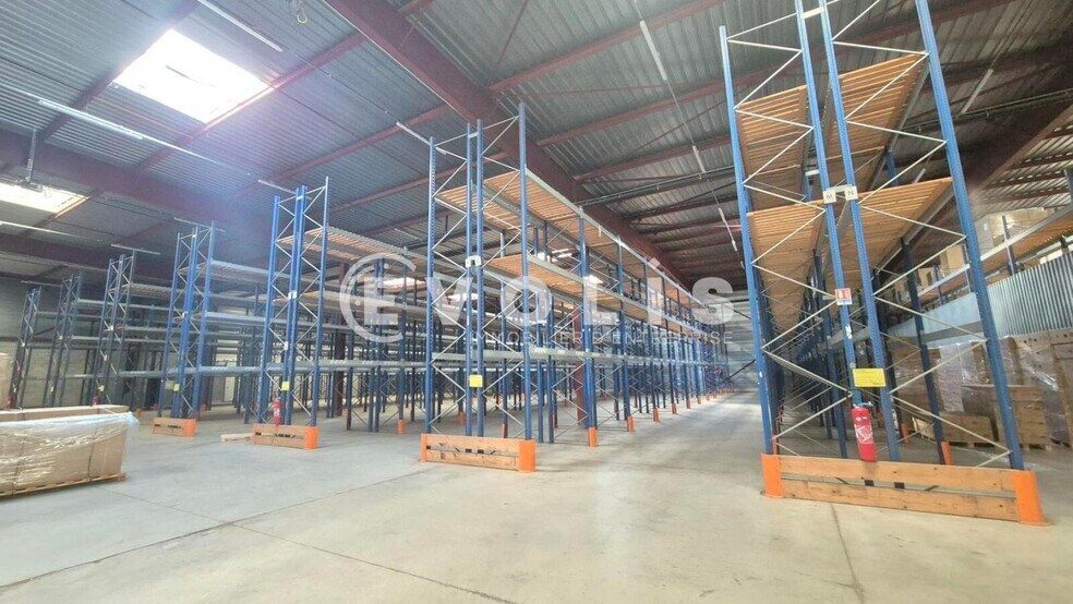 Industriel/Logistique dans Rebais à louer - Photo de l’immeuble – Image 1 sur 28