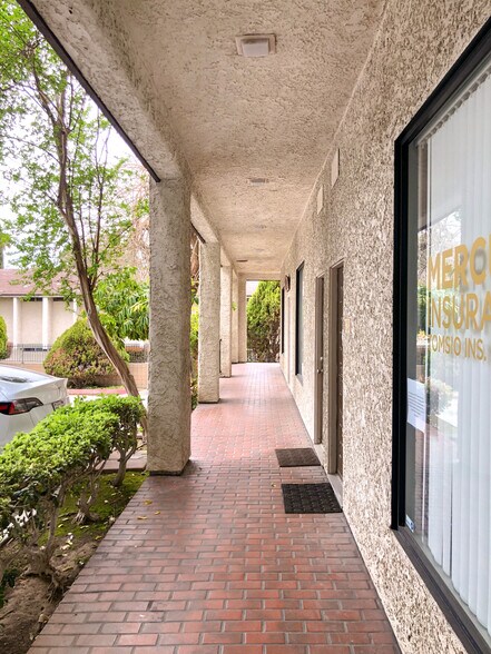 2440 S Hacienda Blvd, Hacienda Heights, CA à louer - Photo de l’immeuble – Image 2 sur 6