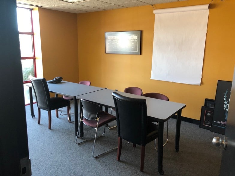1202 Thomas Beck Rd, Des Moines, IA à louer - Photo intérieure – Image 3 sur 46