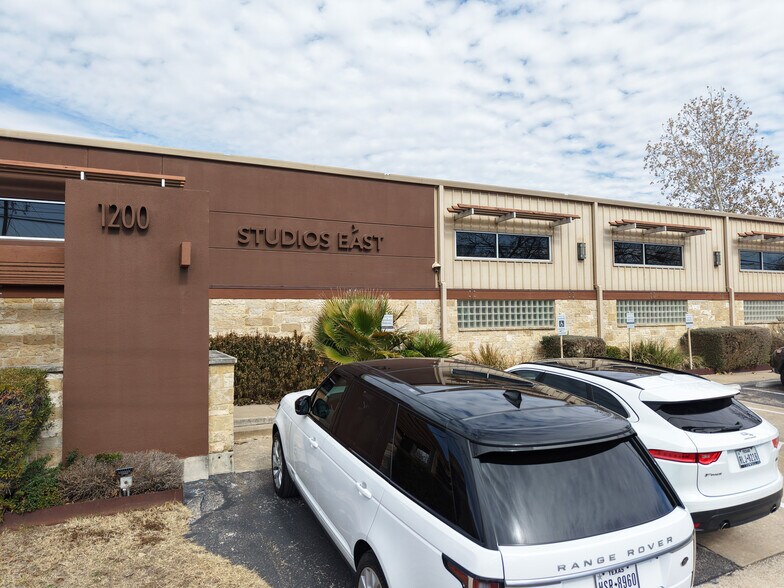 1200 E 3rd St, Austin, TX à louer - Photo principale – Image 1 sur 12