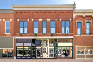 Plus de détails pour 820 4th Ave, Grinnell, IA - Bureau/Local commercial à louer