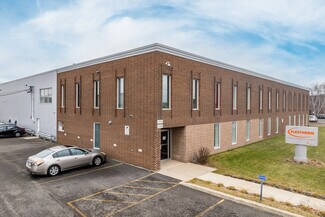 Plus de détails pour 2396-2400 Rue De La Province, Longueuil, QC - Bureau à vendre