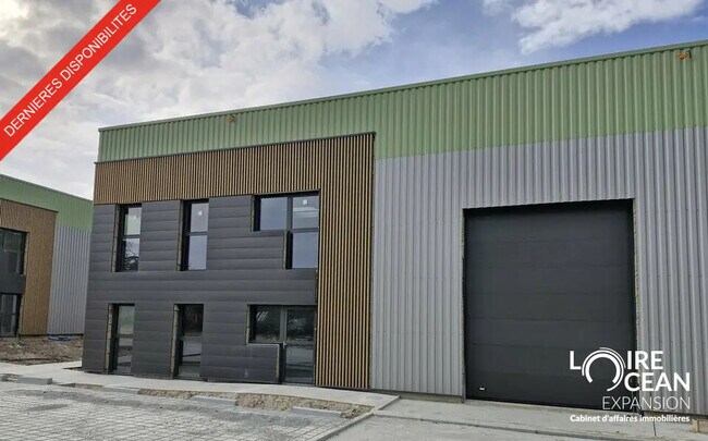 Plus de détails pour Local d’activités à vendre