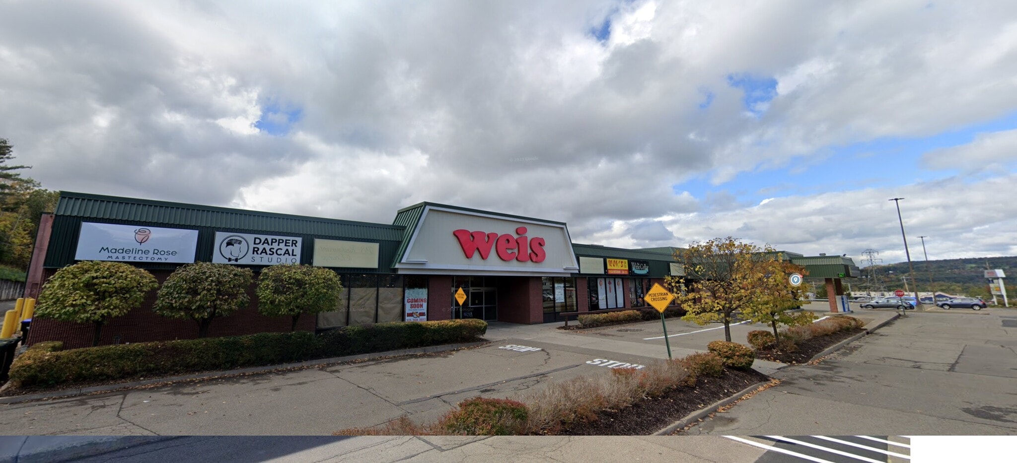 100 Rano Blvd, Vestal, NY à louer Photo intérieure– Image 1 sur 5