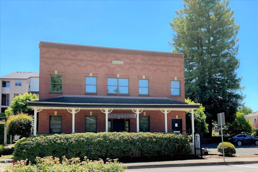 18660 Sw Boones Ferry Rd, Tualatin, OR à louer - Photo de l’immeuble – Image 1 sur 11