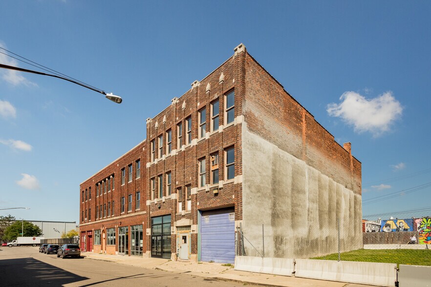 1357 Division St, Detroit, MI à vendre - Photo de l’immeuble – Image 2 sur 7