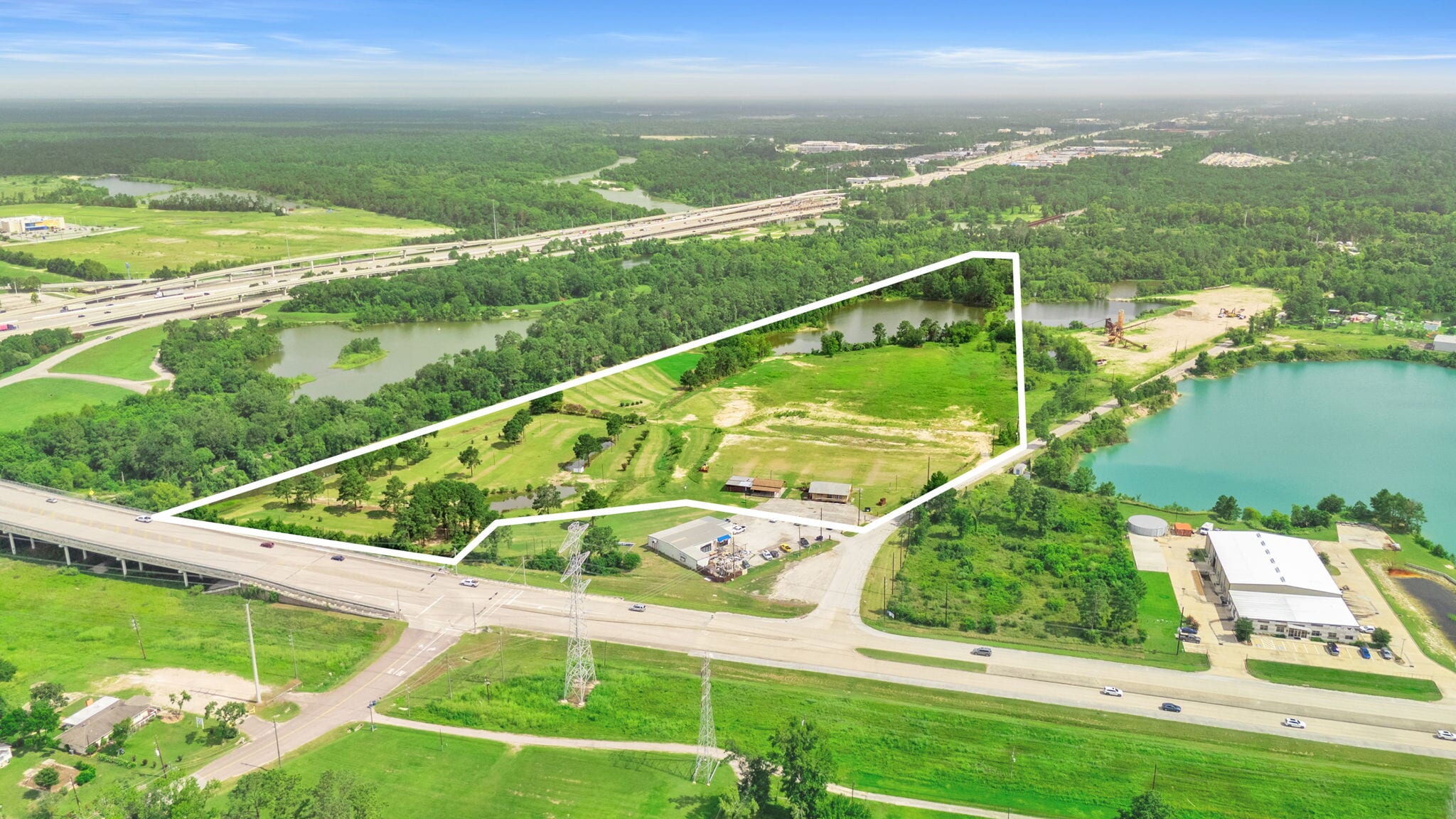 2107 N Houston Ave, Humble, TX à vendre Aérien– Image 1 sur 14