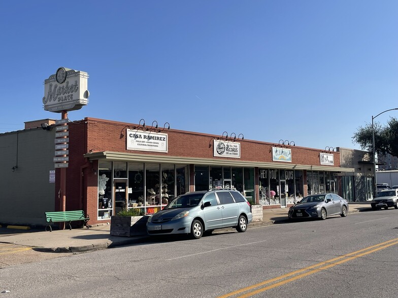 235-249 W 19th St, Houston, TX à louer - Photo de l’immeuble – Image 2 sur 12