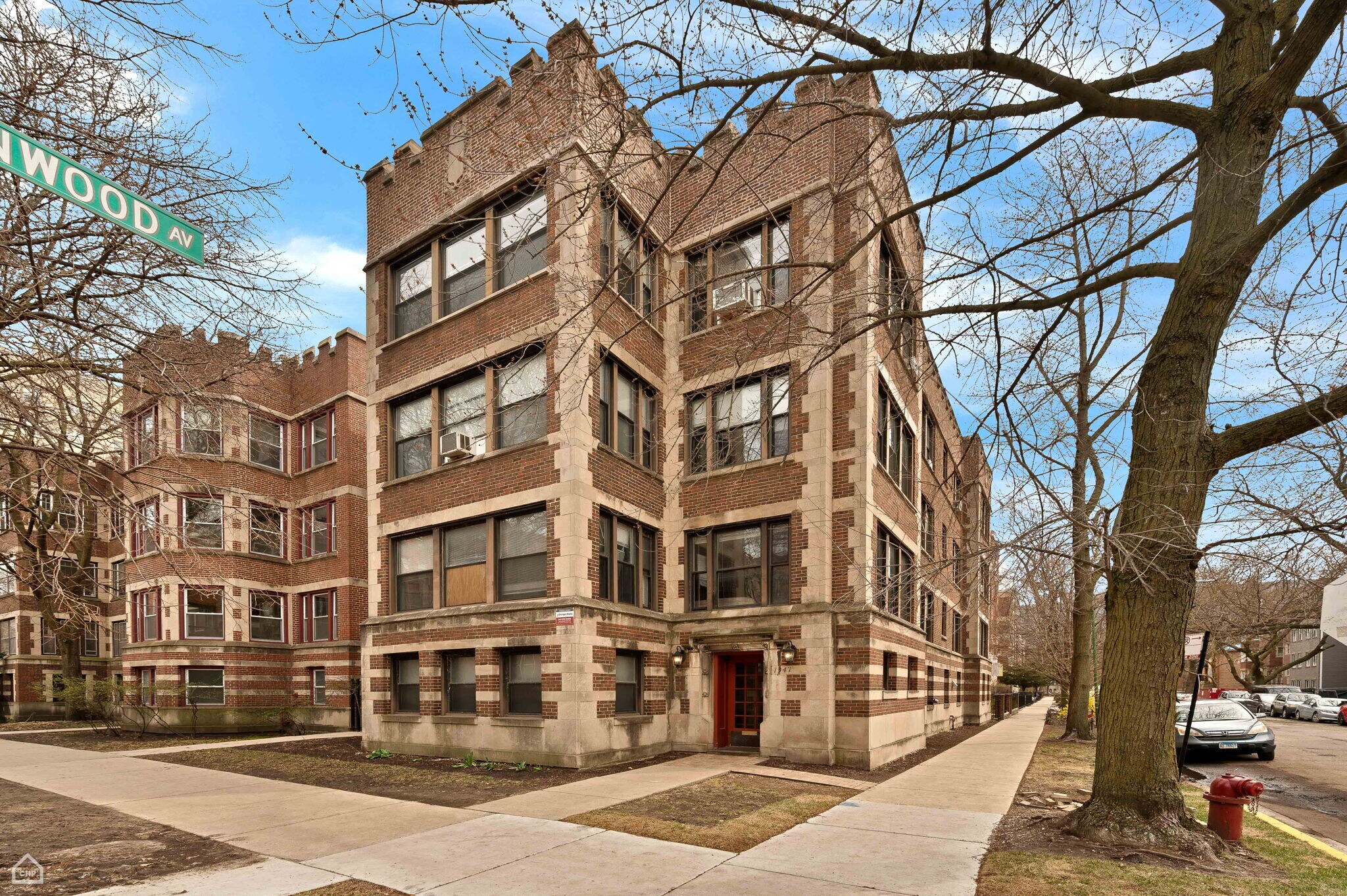 1347 E Hyde Park Blvd, Chicago, IL à vendre Photo de l’immeuble– Image 1 sur 32