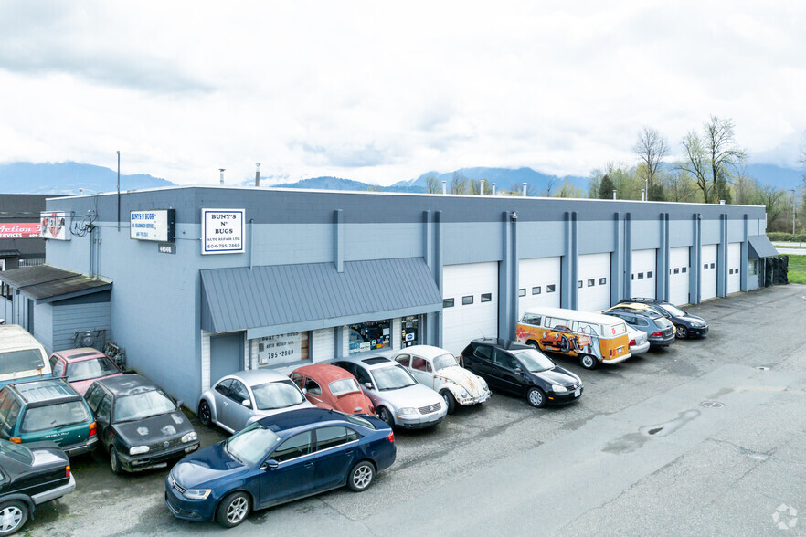 44344 Yale Rd, Chilliwack, BC à louer - Photo de l’immeuble – Image 2 sur 2