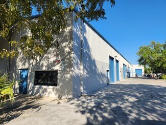 Plus de détails pour 830 S Deerfield Ave, Deerfield Beach, FL - Industriel/Logistique à louer