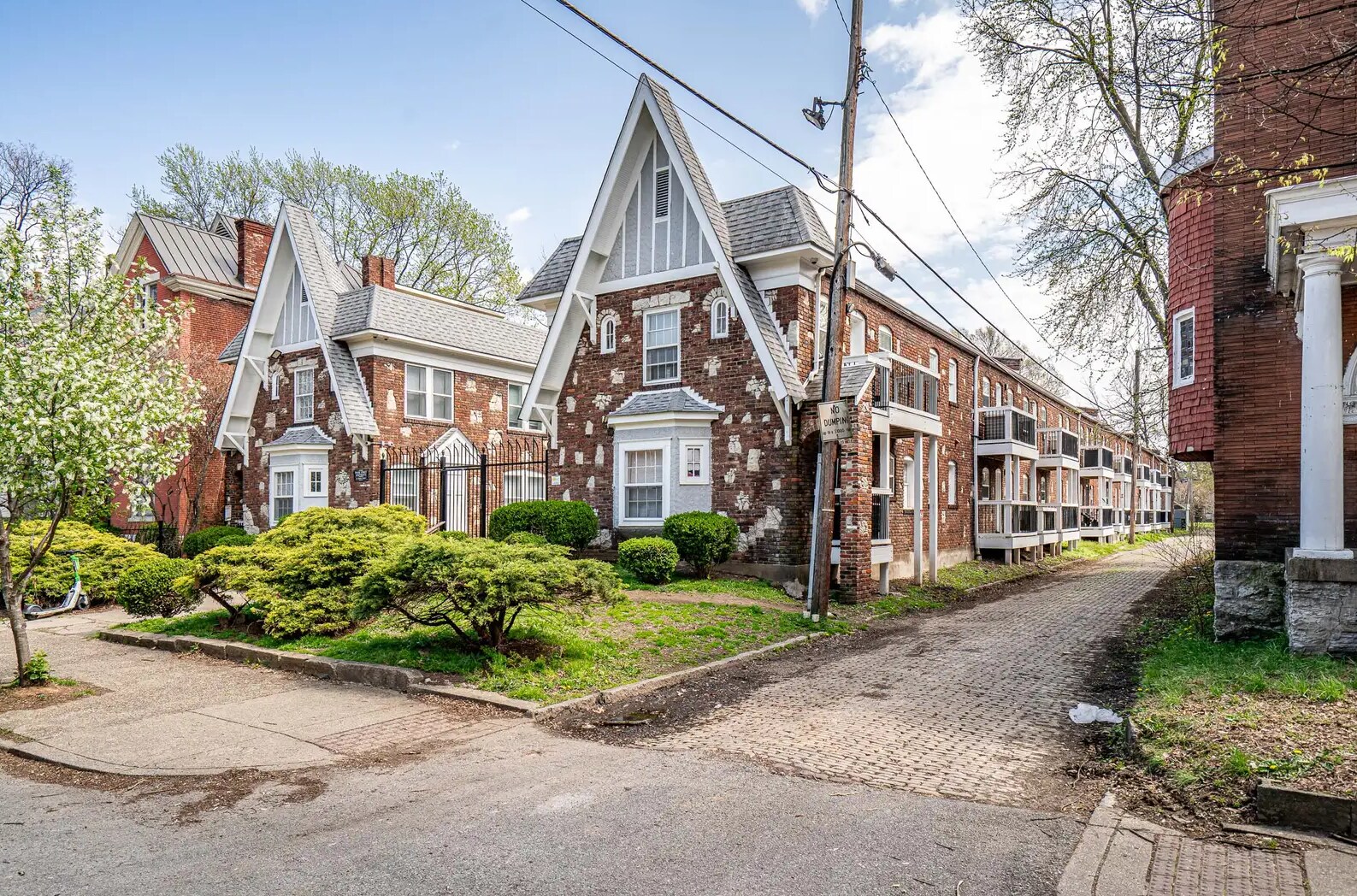 1251 S Brook St, Louisville, KY à vendre Photo principale– Image 1 sur 10