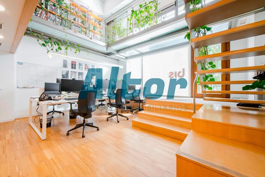 Immeuble residentiel dans Madrid, Madrid à vendre - Photo intérieure – Image 3 sur 8