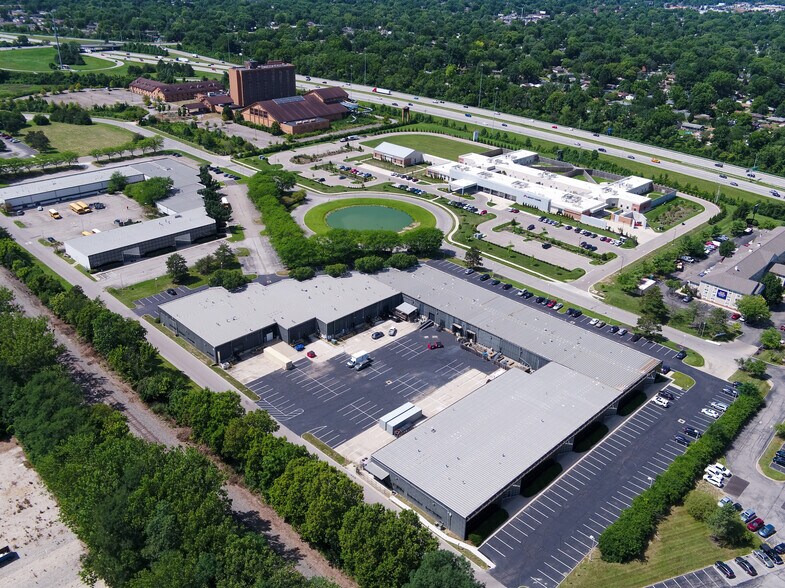 4689-4777 Hilton Corporate Dr, Columbus, OH à louer - Photo de l’immeuble – Image 3 sur 9