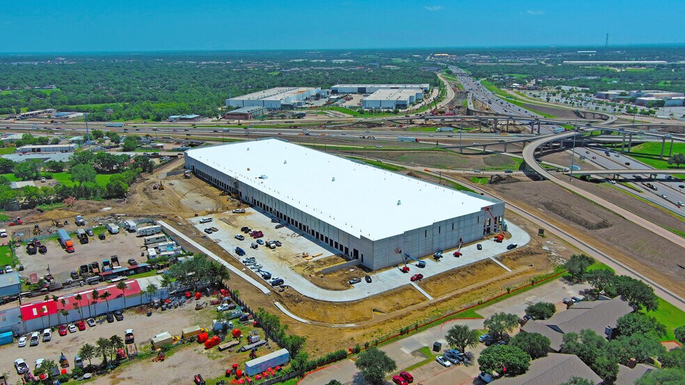 19205 Lyndon B Johnson Fwy, Mesquite, TX à vendre - Photo de l’immeuble – Image 2 sur 7