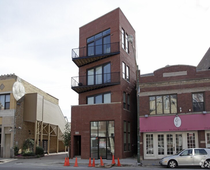 1449 W Fullerton Ave, Chicago, IL à louer - Photo principale – Image 1 sur 4