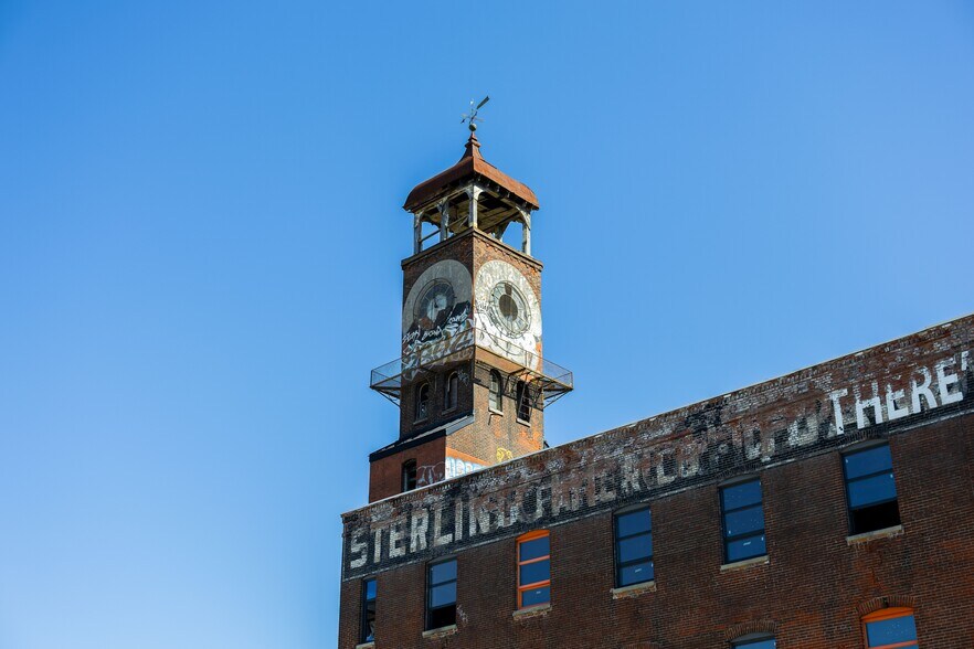 2155 E Castor Ave, Philadelphia, PA à louer - Photo de l’immeuble – Image 3 sur 32