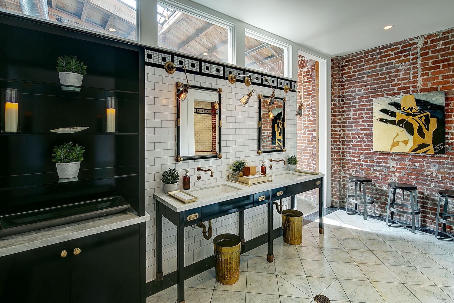 3921 W Jefferson Blvd, Los Angeles, CA à louer Photo intérieure– Image 1 sur 39