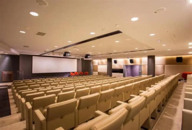 Plus de détails pour 140 Boulevard Macdonald, Paris - Bureau à louer