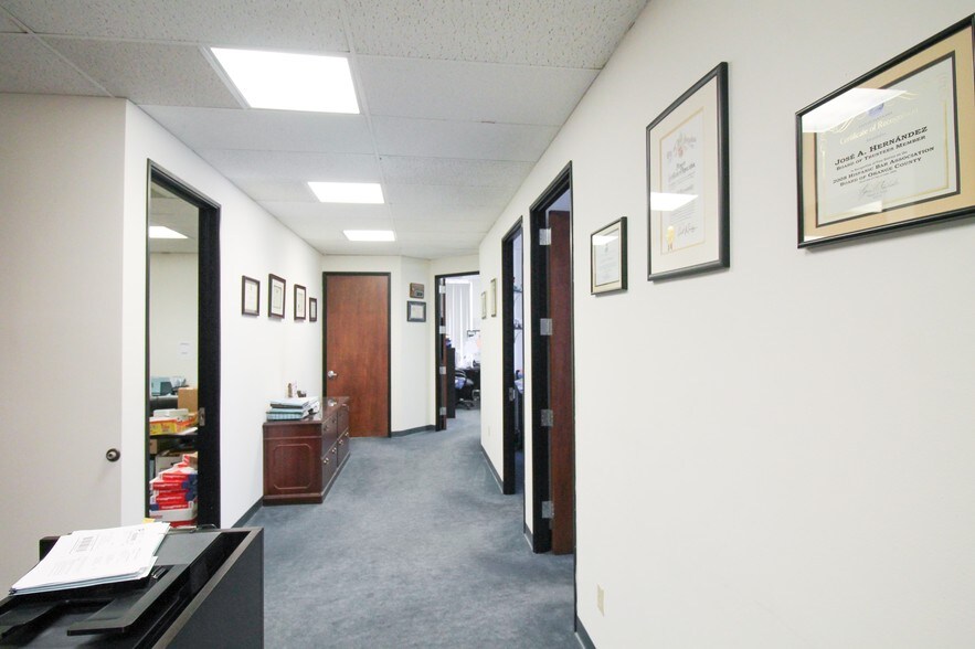 2333 N Broadway, Santa Ana, CA à louer - Photo intérieure – Image 3 sur 13