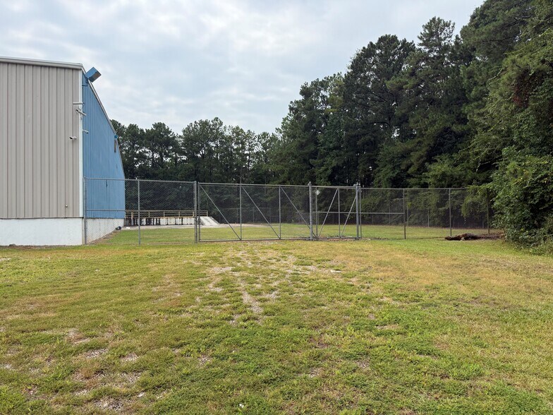 1721 Old Covington Rd NE, Conyers, GA à louer - Photo de l’immeuble – Image 3 sur 10