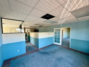 3175-3185 Midway Dr, San Diego, CA à louer Photo intérieure– Image 1 sur 2