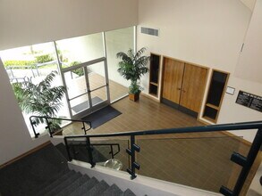 1425 W Foothill Blvd, Upland, CA à louer Photo intérieure– Image 2 sur 5