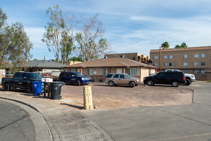 421 E 6th Dr, Mesa, AZ à vendre - Photo de l’immeuble – Image 2 sur 10