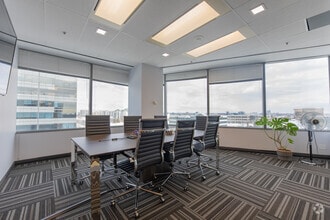 55 Commerce Valley Dr W, Markham, ON à louer Photo intérieure– Image 2 sur 4
