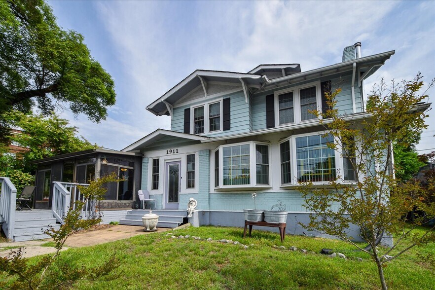 1911 Memorial Ave SW, Roanoke, VA à vendre - Photo de l’immeuble – Image 2 sur 46
