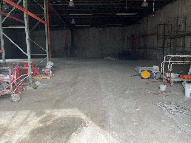 5433 Buffalo Ave, Jacksonville, FL à louer - Photo intérieure – Image 2 sur 4