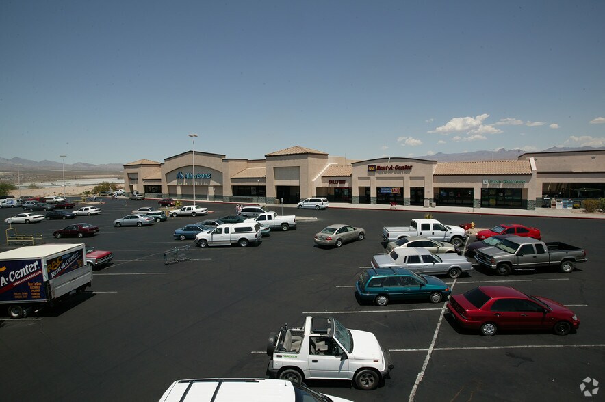 2350 Miracle Mile, Bullhead City, AZ à louer - Photo de l’immeuble – Image 3 sur 19