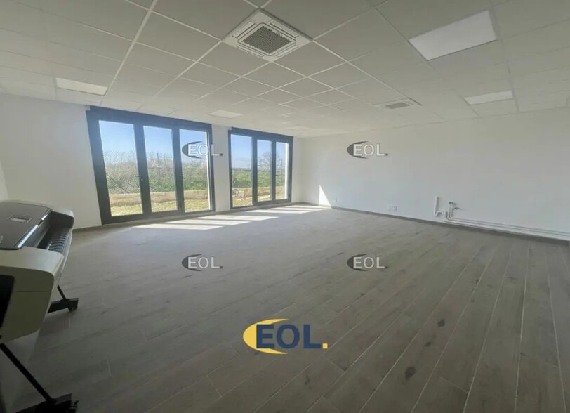 Bureau dans Saint-Pathus à louer - Photo de l’immeuble – Image 3 sur 5