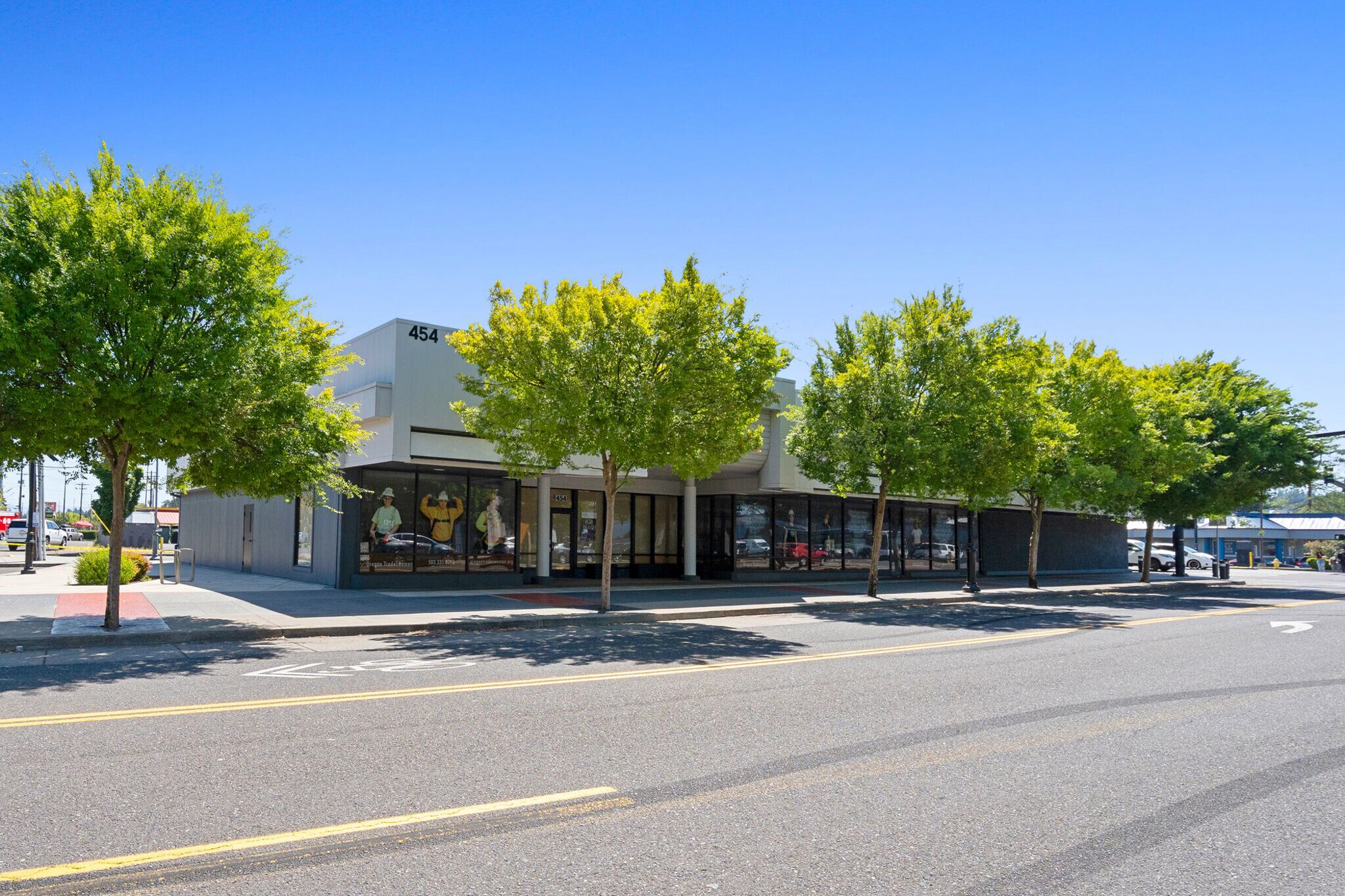 454 SE 187th Ave, Portland, OR à louer Photo de l’immeuble– Image 1 sur 24