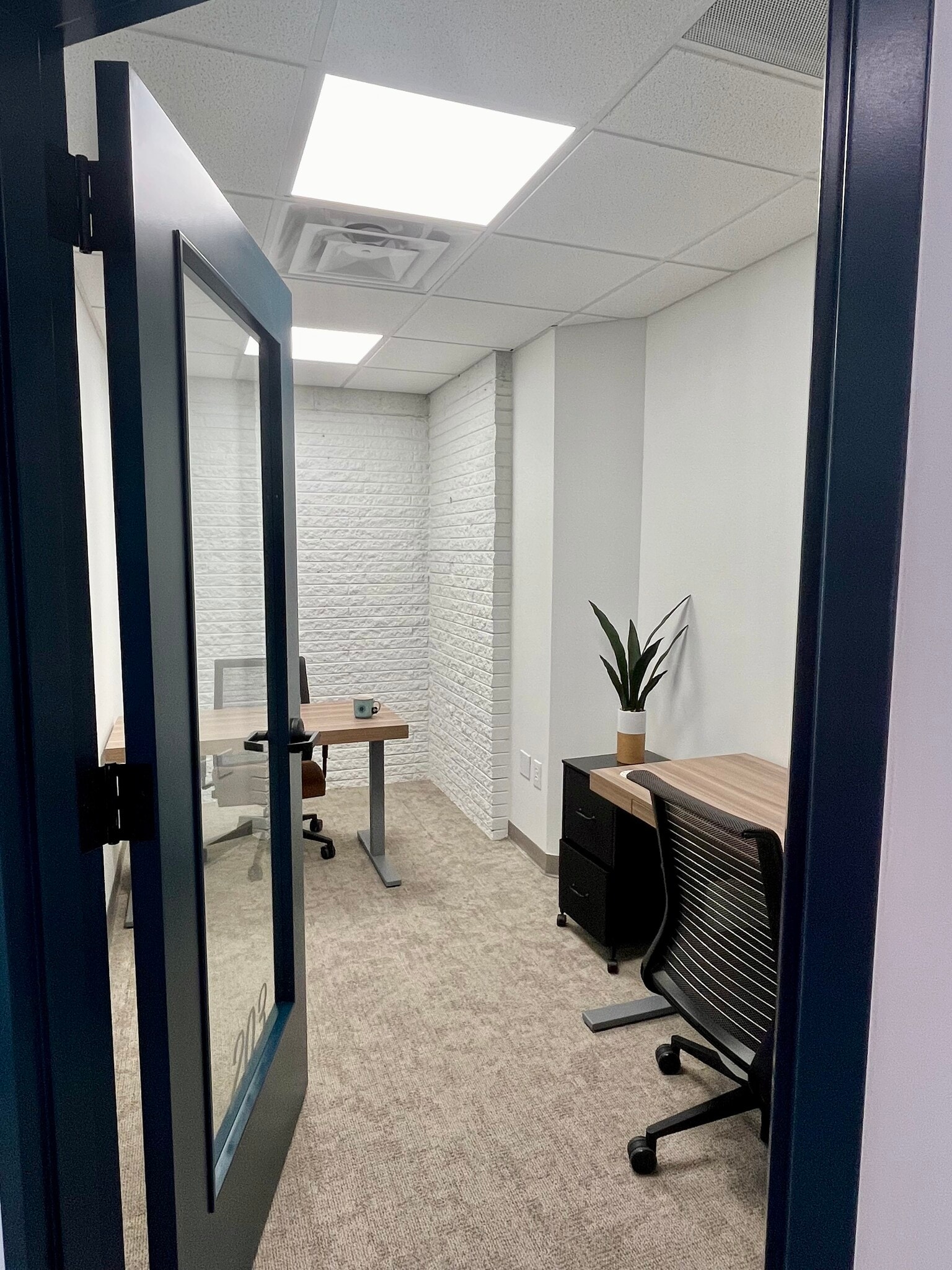 4045 S Broadway, Englewood, CO à louer Photo de l’immeuble– Image 1 sur 1